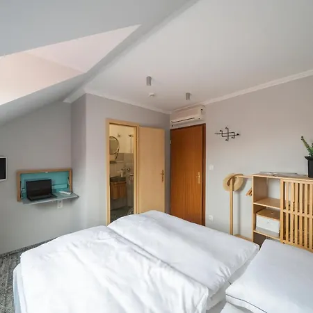 Duett - Urban 3* Győr