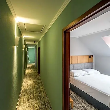 Hotel Duett - Urban Gyor
