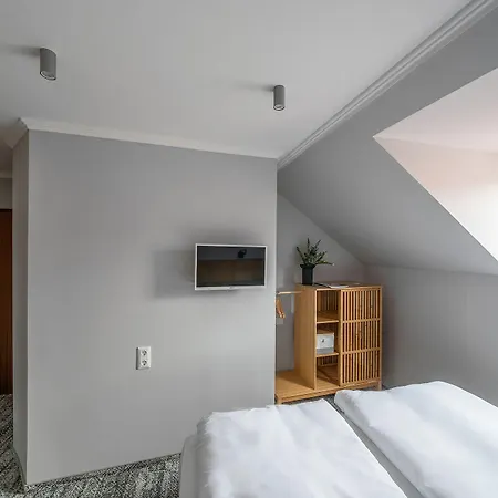 Duett - Urban 3* Γκιόρ
